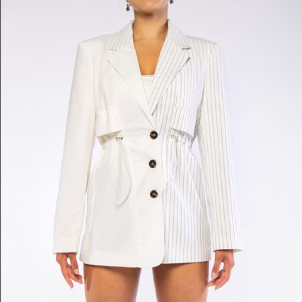 Blazer with drawstring